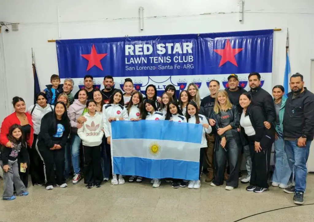 Gimnastas de Red Star de San Lorenzo viajaron a Chile para participar en la Copa Alemania.