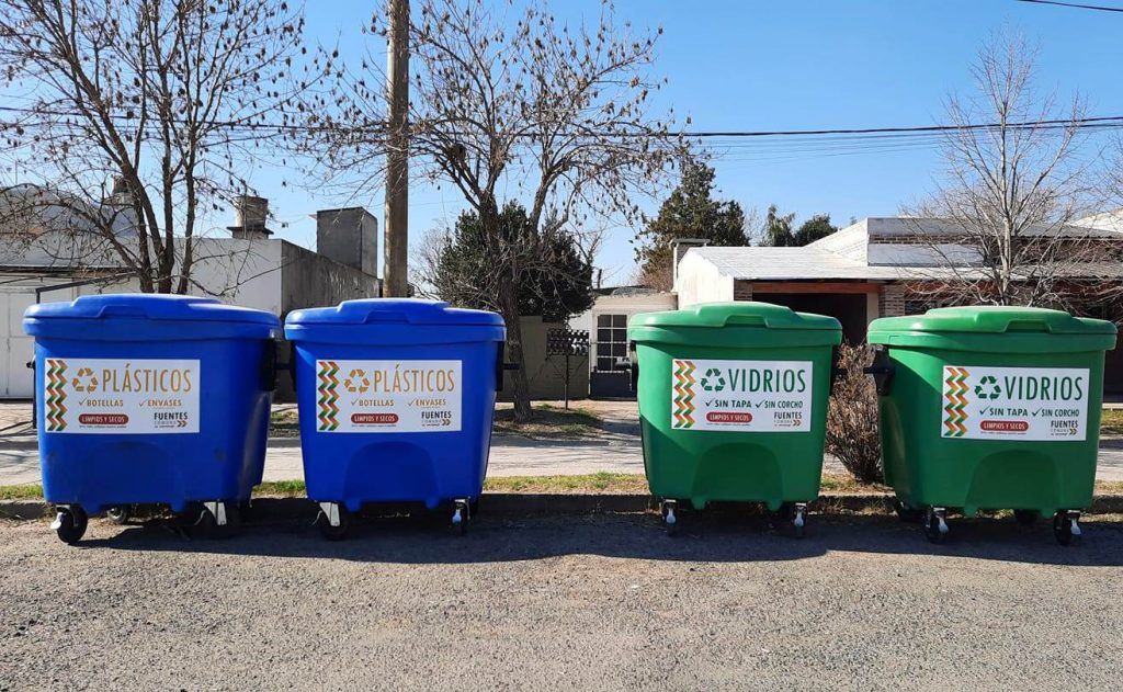 La Comuna de Fuentes suma nuevos contenedores de reciclado