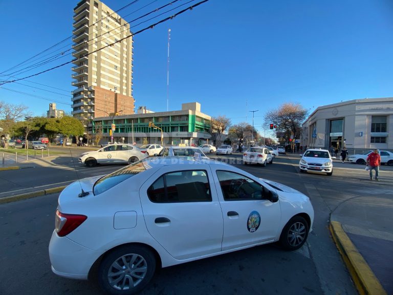 San Lorenzo: asaltaron a dos taxistas en 24 horas y por la misma persona