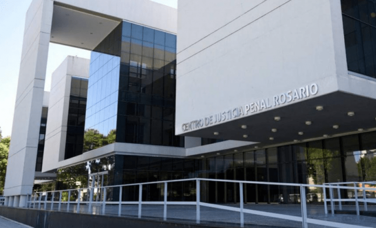 Prisión preventiva para dos hombres acusados de comercializar cocaína en Granadero Baigorria