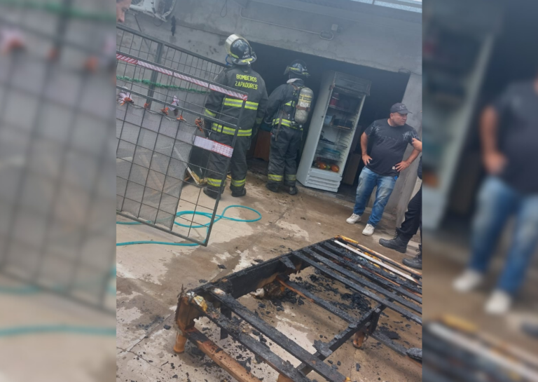 Trágico incendio en Timbúes: murió el propietario de una vivienda