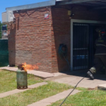 Susto por el incendio de una garrafa en una vivienda de Puerto San Martín