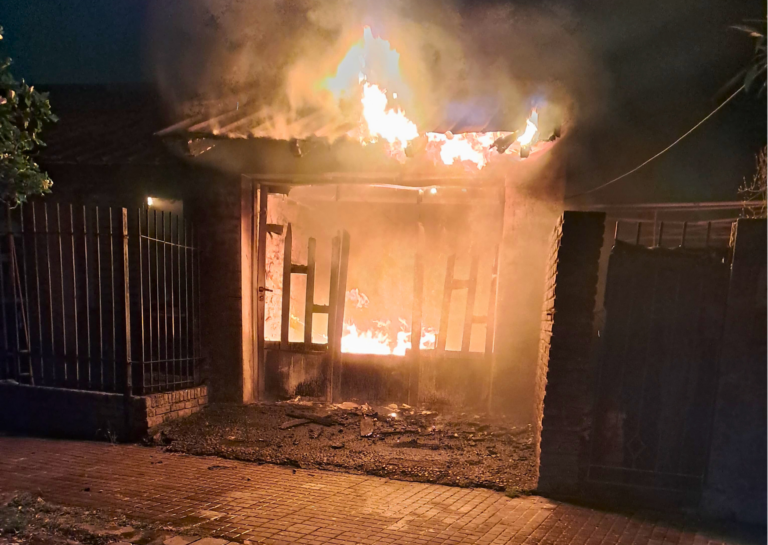 Se incendió una vivienda en Capitán Bermúdez