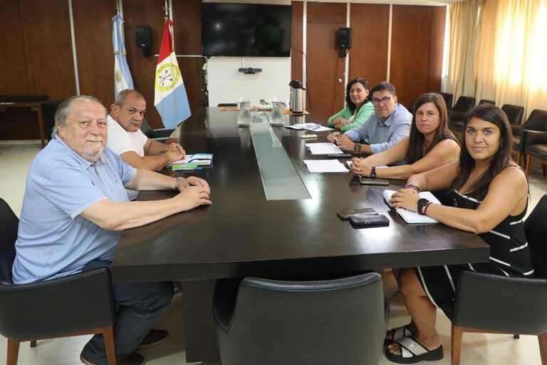 Reunión entre docentes y el gobierno: “Estamos construyendo las condiciones necesarias para llegar a los acuerdos que fortalezcan la educación santafesina”, señaló Goity