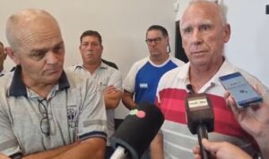 De Grandis: “Parecería que alguien disfruta con todo esto, de ver a alguien en la calle”