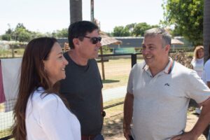 Fiorenza y funcionarios provinciales visitaron la Escuela de Verano de Timbúes