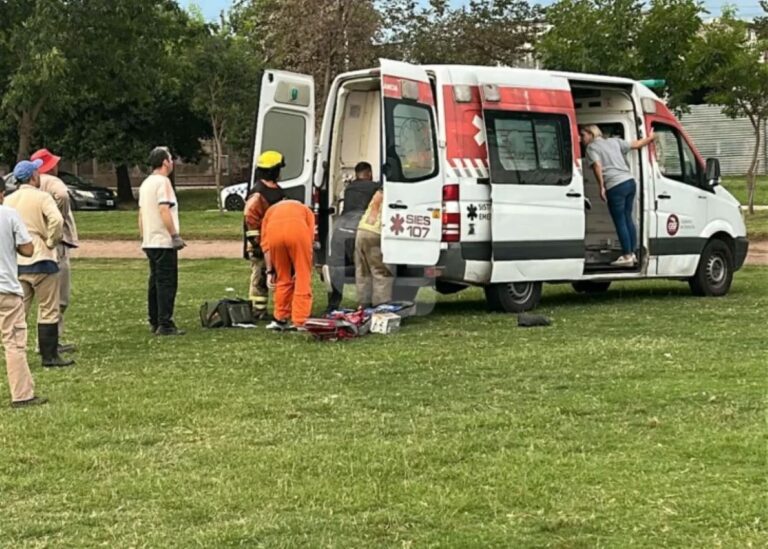 Tres trabajadores comunales electrocutados en Serodino