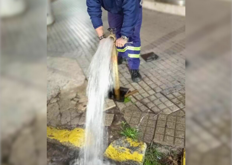 Mantenimiento en red de agua potable: purgado programado este martes en barrio Escalada-Supe