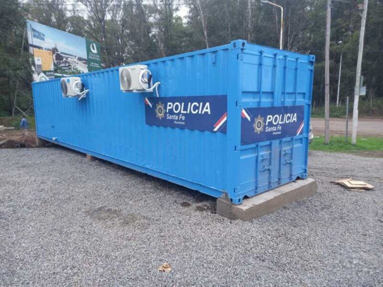 Trabajador se enfrentó a un delincuente que lo amenazó con un cuchillo frente al destacamento policial de Capitán Bermúdez