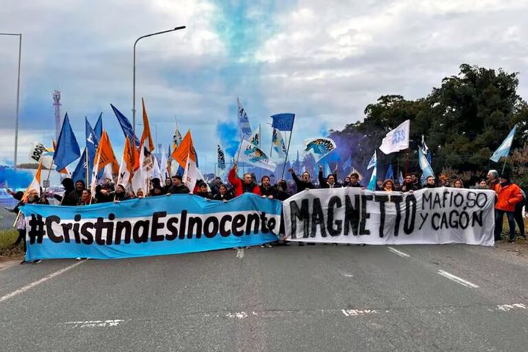 Protestas y cortes en Rosario por la condena a Cristina Kirchner