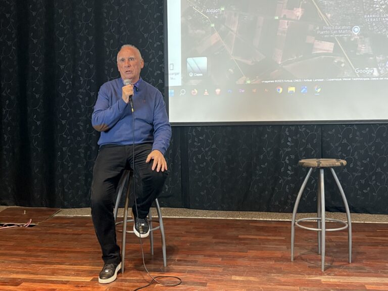 De Grandis expuso el crecimiento del patrimonio público de Puerto: “Los puertenses poseen hoy más de 30 estadios de fútbol completos”.