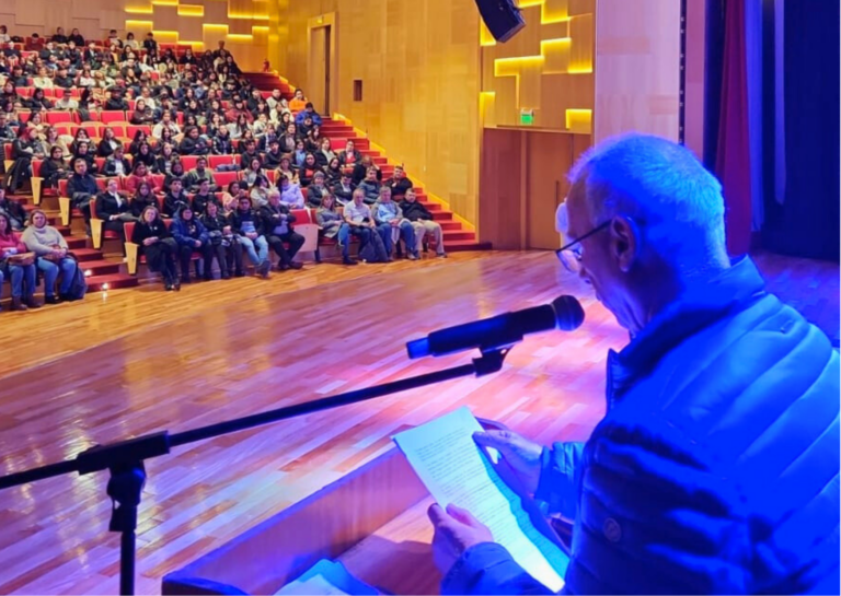 De Grandis destacó la histórica inversión municipal en educación en Puerto