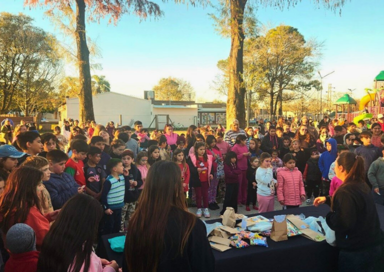 San Jerónimo celebró el cierre de las vacaciones de invierno con una gran fiesta familiar en plaza Sarmiento