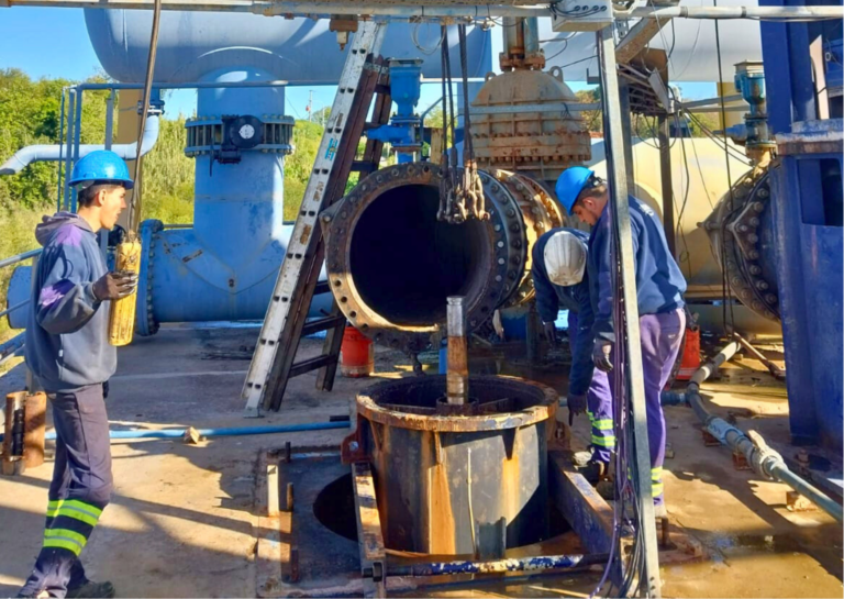 Se restablece el servicio de agua en San Lorenzo y el Gran Rosario tras reparación en planta potabilizadora