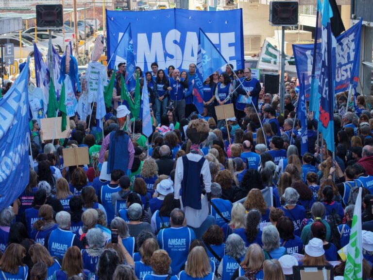 Amsafe se concentró frente a la sede de la Caja de Jubilaciones