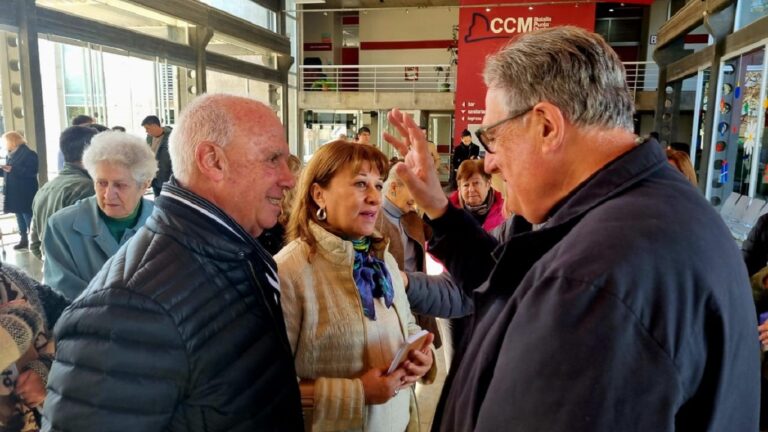 De Grandis recibió a monseñor Martín en Puerto y el Concejo Municipal lo declaró visitante destacado
