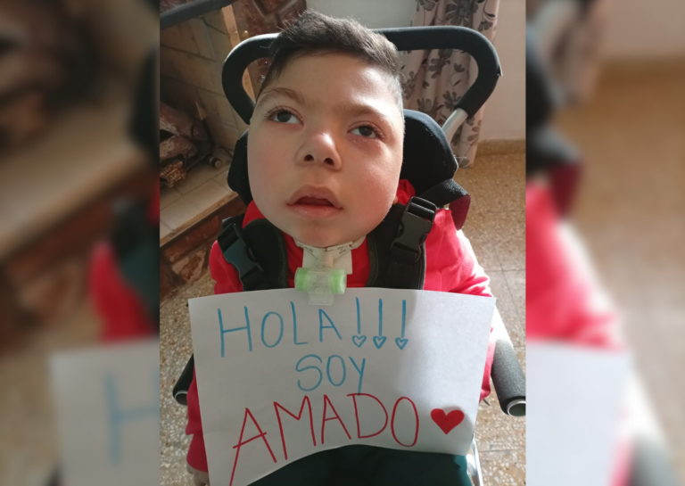 Amado, el pequeño guerrero que necesita viajar a México para un tratamiento