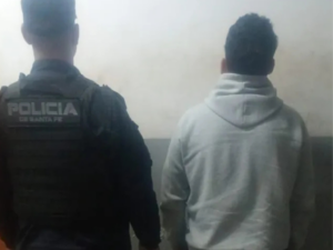 Patrullero policial en operativo por chofer de Uber demorado en Rosario