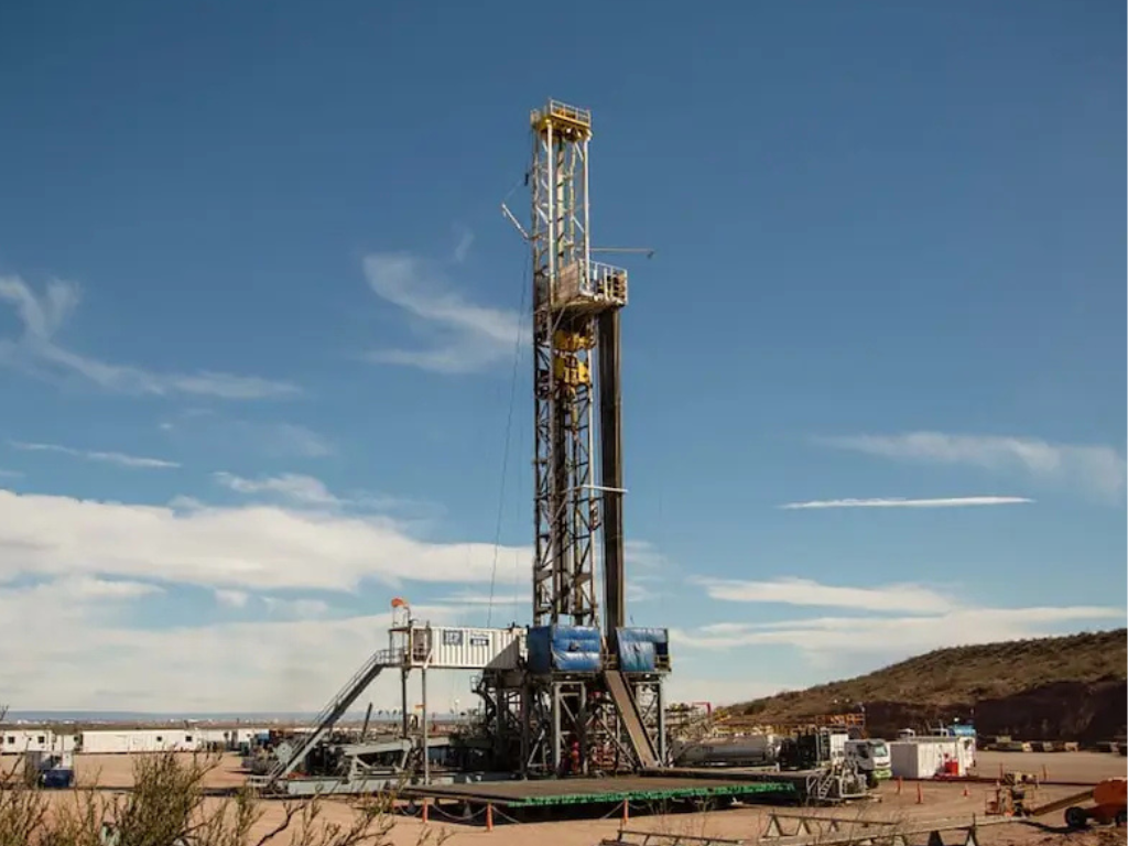 Vaca Muerta: impacto en el déficit comercial Argentina y proyecciones económicas hasta 2028
