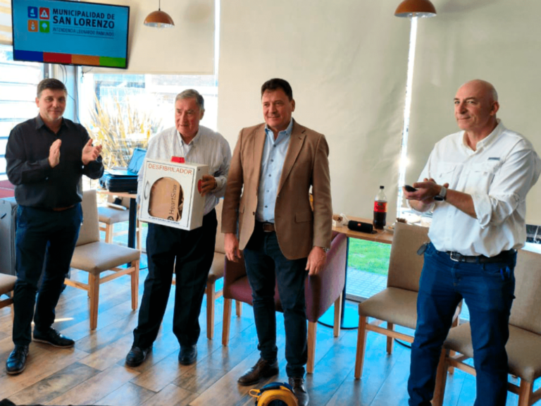La Municipalidad incorpora desfibriladores automáticos en estaciones de servicio