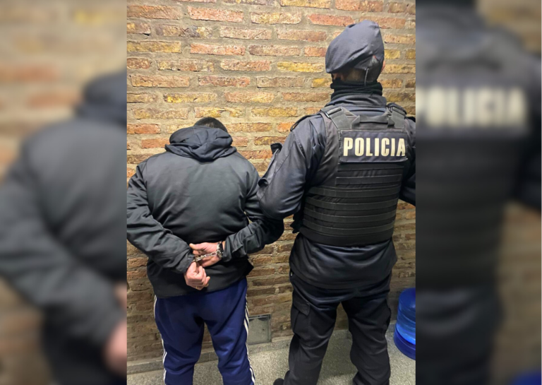 Detuvieron a un hombre armado tras un desorden en pleno centro de Puerto San Martín