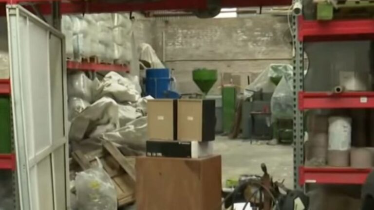 Robaron en una fábrica de plásticos de Granadero Baigorria y sospechan de policías