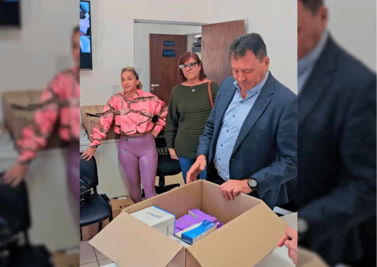 La Municipalidad entregó vacunas, medicamentos y materiales para el refugio de animales de San Lorenzo