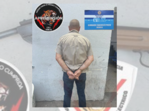 Hombre detenido en Rosario por violencia familiar tras amenazar con una carabina