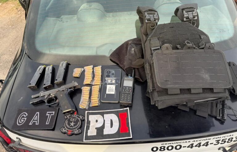 Dos policías quedaron detenidos por un robo extorsivo en una fábrica de Baigorria