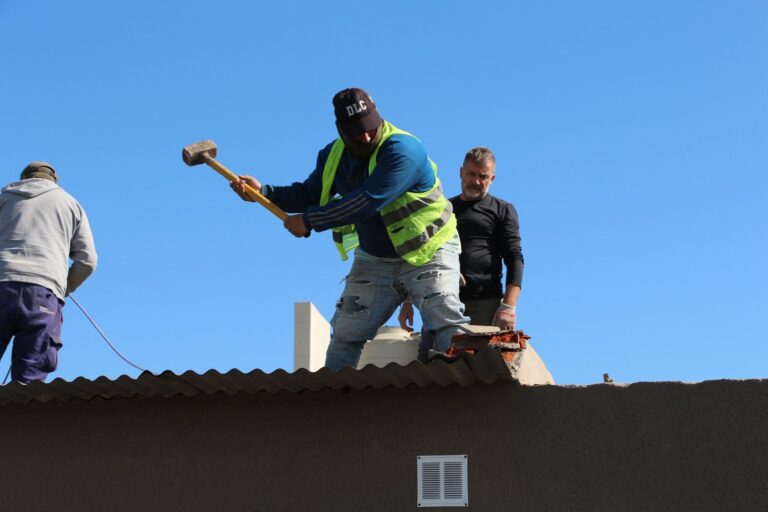 Derribaron dos búnkers en Puerto San Martín: ya son 81 los puntos de venta de drogas inactivados en la provincia