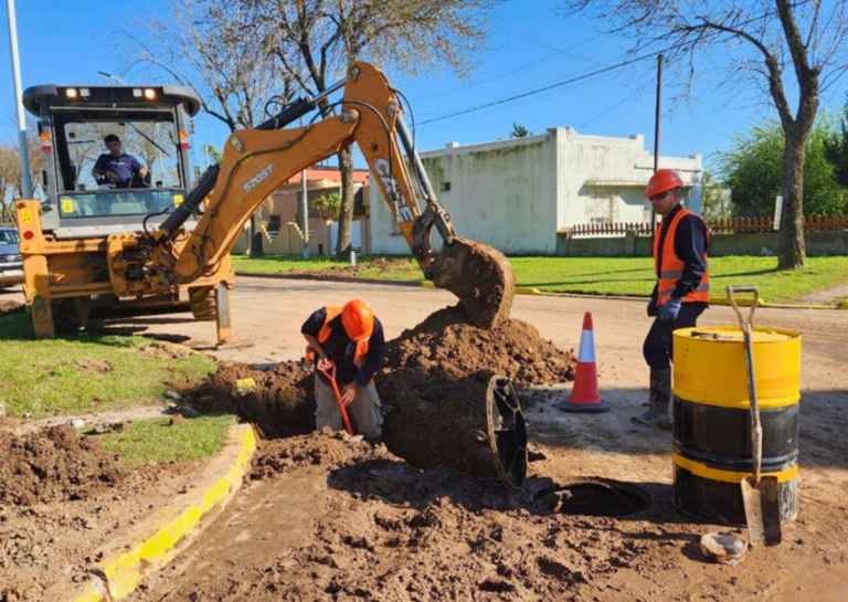 Avanza la obra de cloacas en San Jerónimo: más de 20 cuadras ya cuentan con el servicio