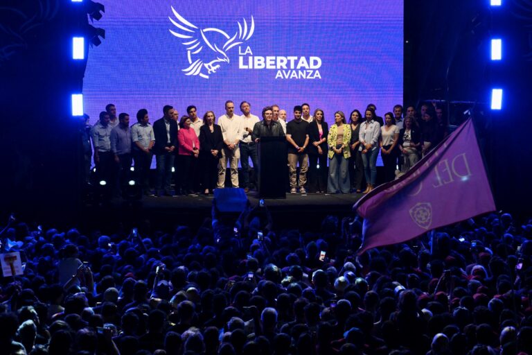 Según los primeros datos, La Libertad Avanza gana con amplitud en Santa Fe