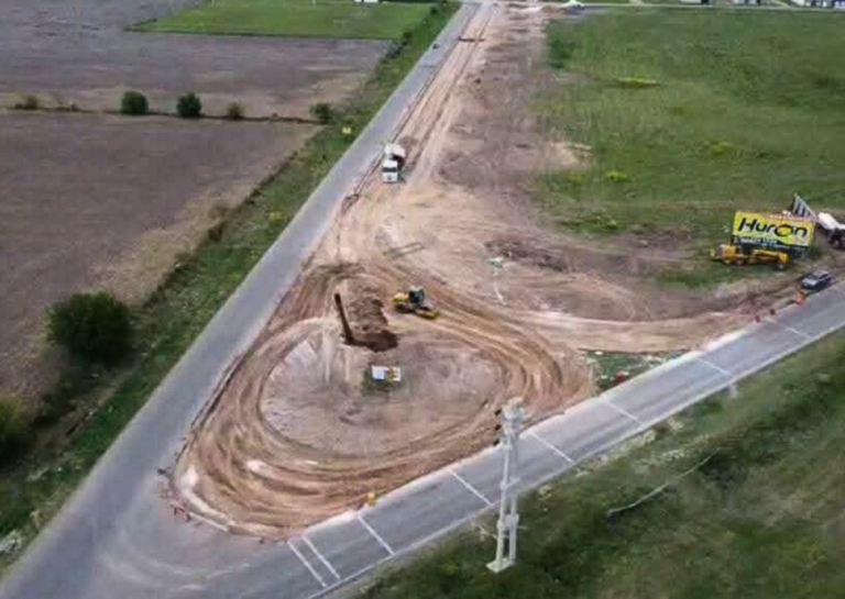 Obras viales en marcha: nueva calle y construcción de una rotonda