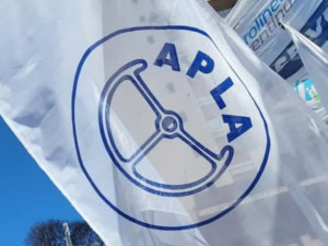 pilotos de Aerolíneas Argentinas realizan paro y provocan demoras en 95 vuelos