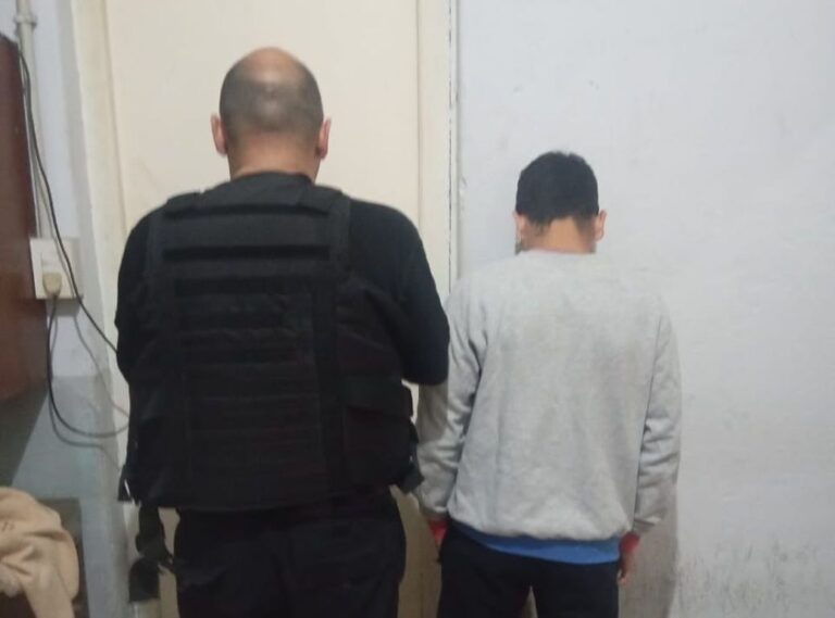 Detuvieron a un hombre en una causa de robos a conductores de UBER
