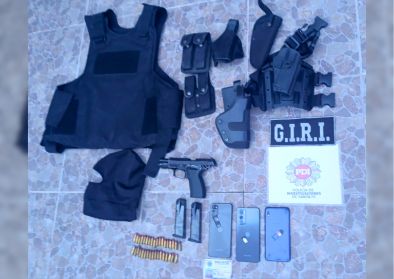 Robo calificado en Granadero Baigorria: prisión preventiva a dos policías imputados por millonario golpe