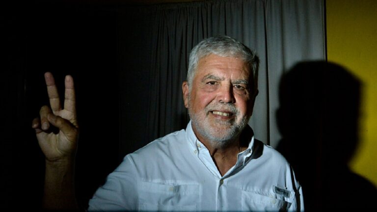 Julio De Vido se entregó en Comodoro Py y quedó detenido por la Tragedia de Once