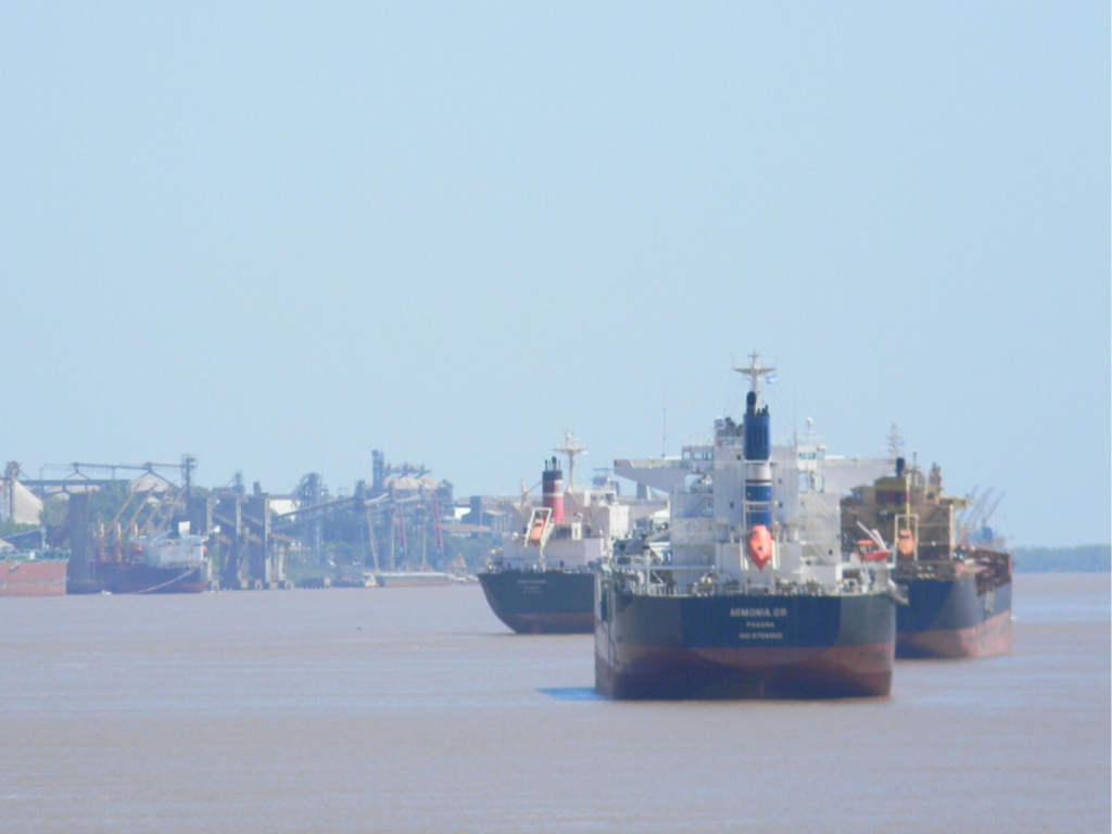 Audiencia Pública Ambiental sobre la licitación de la Hidrovía Paraguay-Paraná con participación de cámaras empresarias