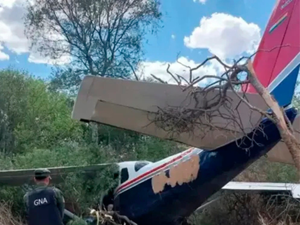 Avioneta narco en Salta tras estrellarse con 140 kilos de cocaína