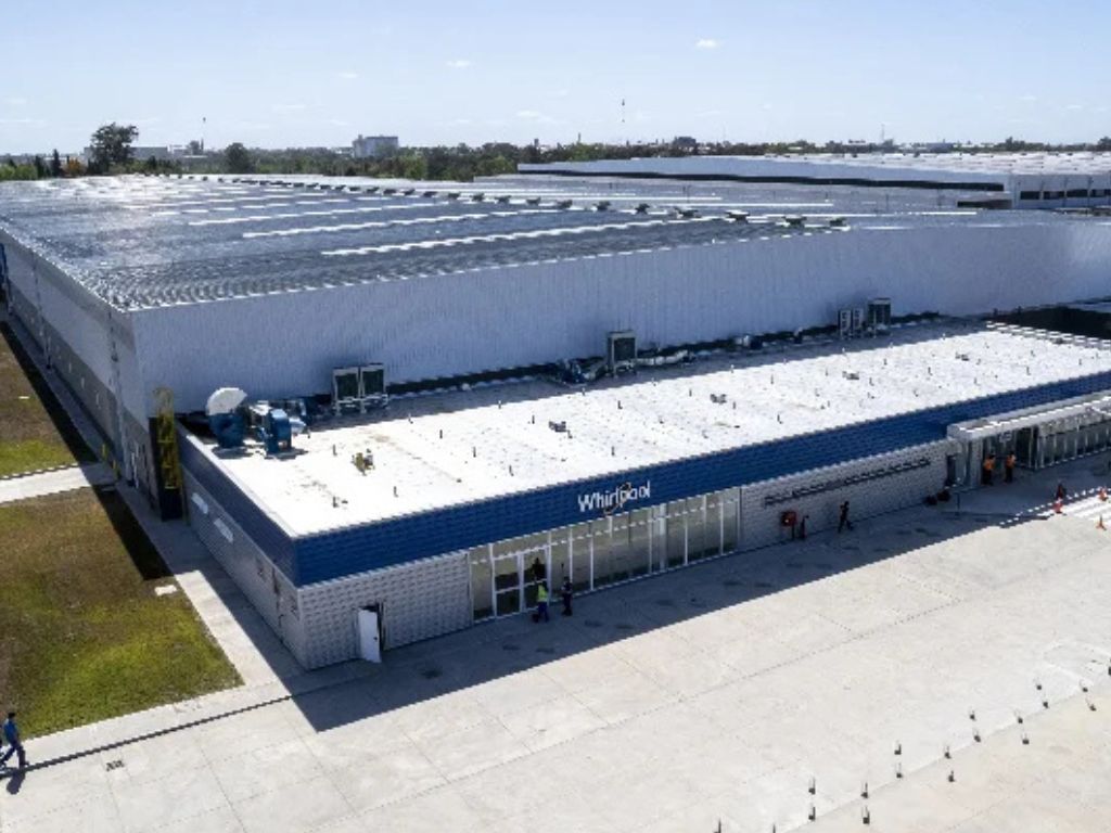 Planta de Whirlpool en Pilar cerrada y trabajadores despedidos