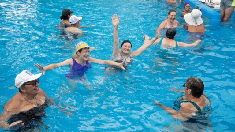 ¡Verano activo para adultos mayores! Comienza la colonia municipal en Puerto Gral. San Martín