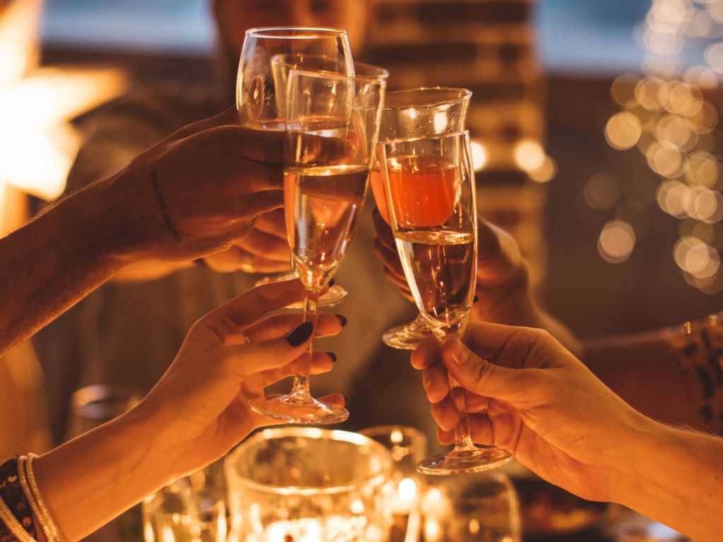 Brindis por Nochebuena y Fin de Año durante el asueto del sector público