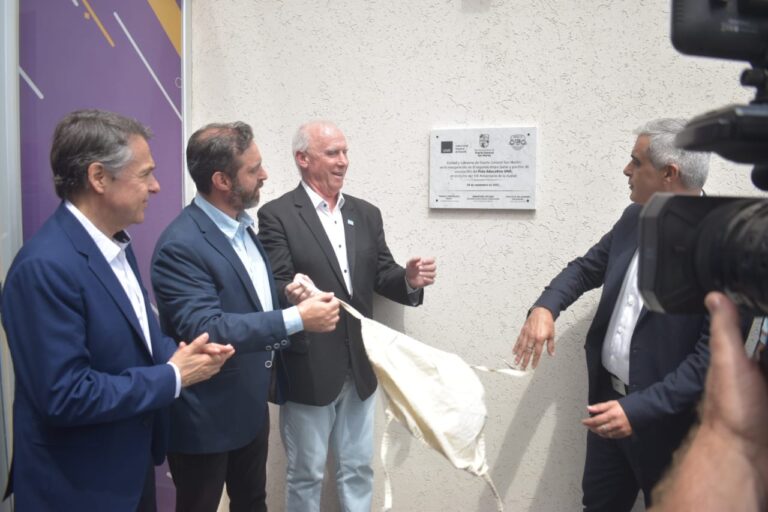De Grandis y Bartolacci inauguraron la ampliación del Polo Educativo UNR en Puerto  San Martín