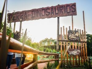 Entrada del Puerto de las Infancias en Puerto General San Martín