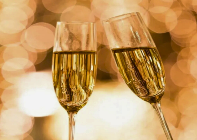 Rituales y tradiciones de Año Nuevo: las costumbres más elegidas en la Argentina para recibir el 2026