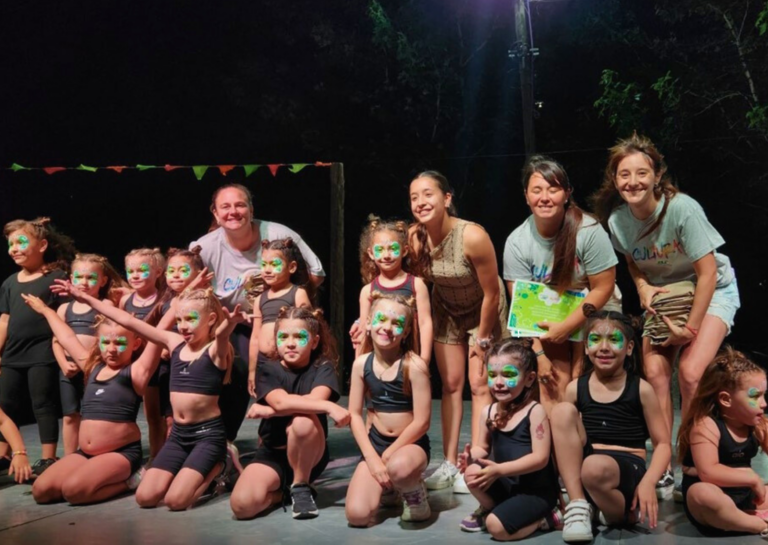 Más de 300 vecinos dieron vida a la muestra anual de talleres comunales en San Jerónimo Sud