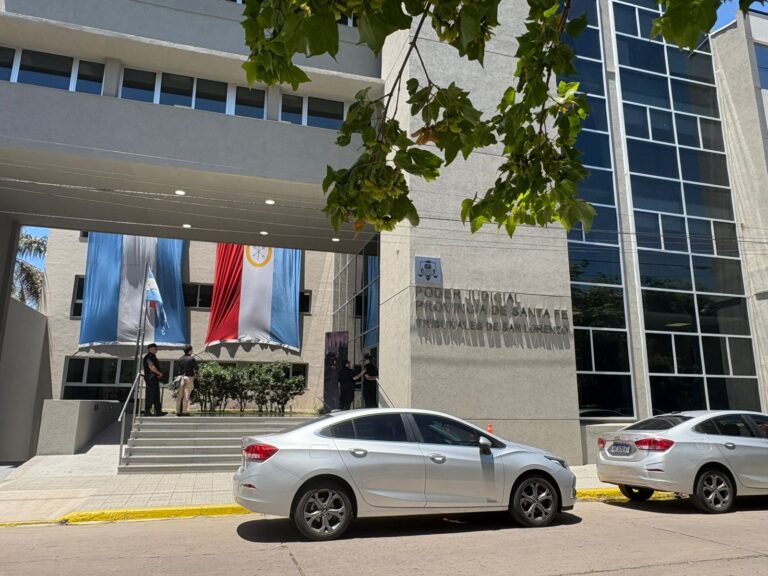 Prisión preventiva para un hombre que ingresó a la casa de su expareja en Puerto, la golpeó y amenazó con un arma blanca