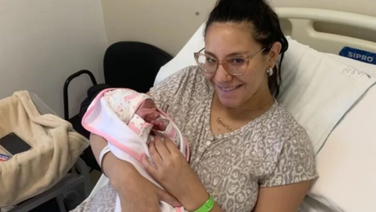 La primera bebé argentina del 2026 nació en Mendoza