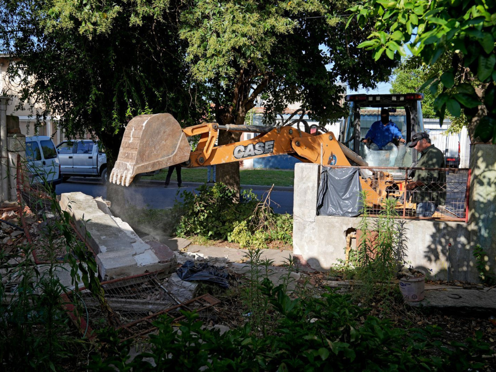 Operativo de derribo de un búnker de microtráfico en Las Flores, Rosario