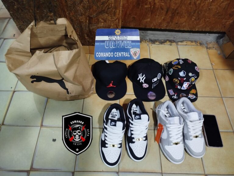 Robo en pleno centro: detuvieron a dos menores y recuperaron mercadería de un local de indumentaria